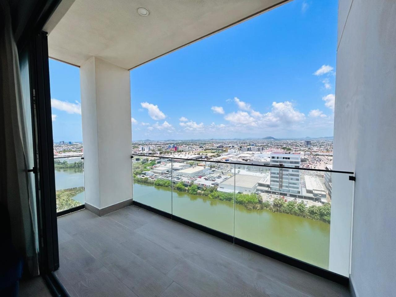 Apartamento En El Malecon Con Vistas Al Y Mar By G P S Rentas